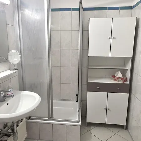דירה Schoene, Jan App 